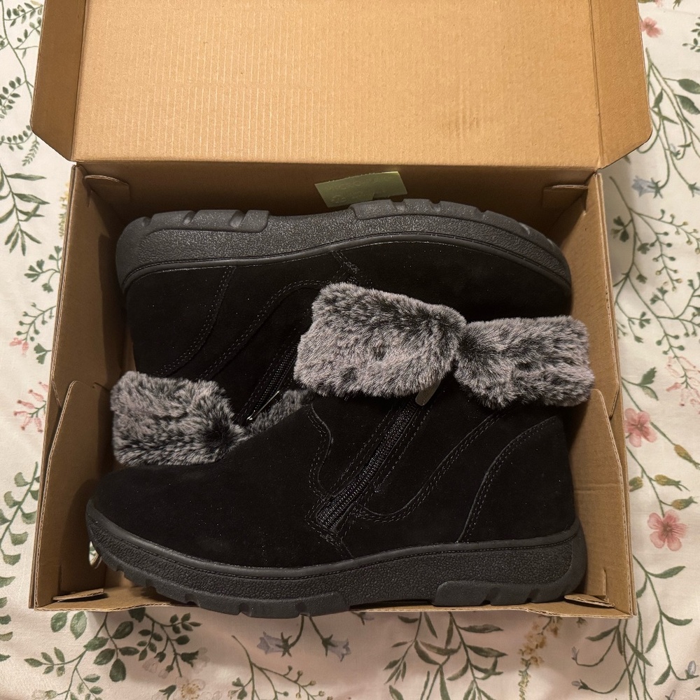 Khombu Jessica Ankle Boot